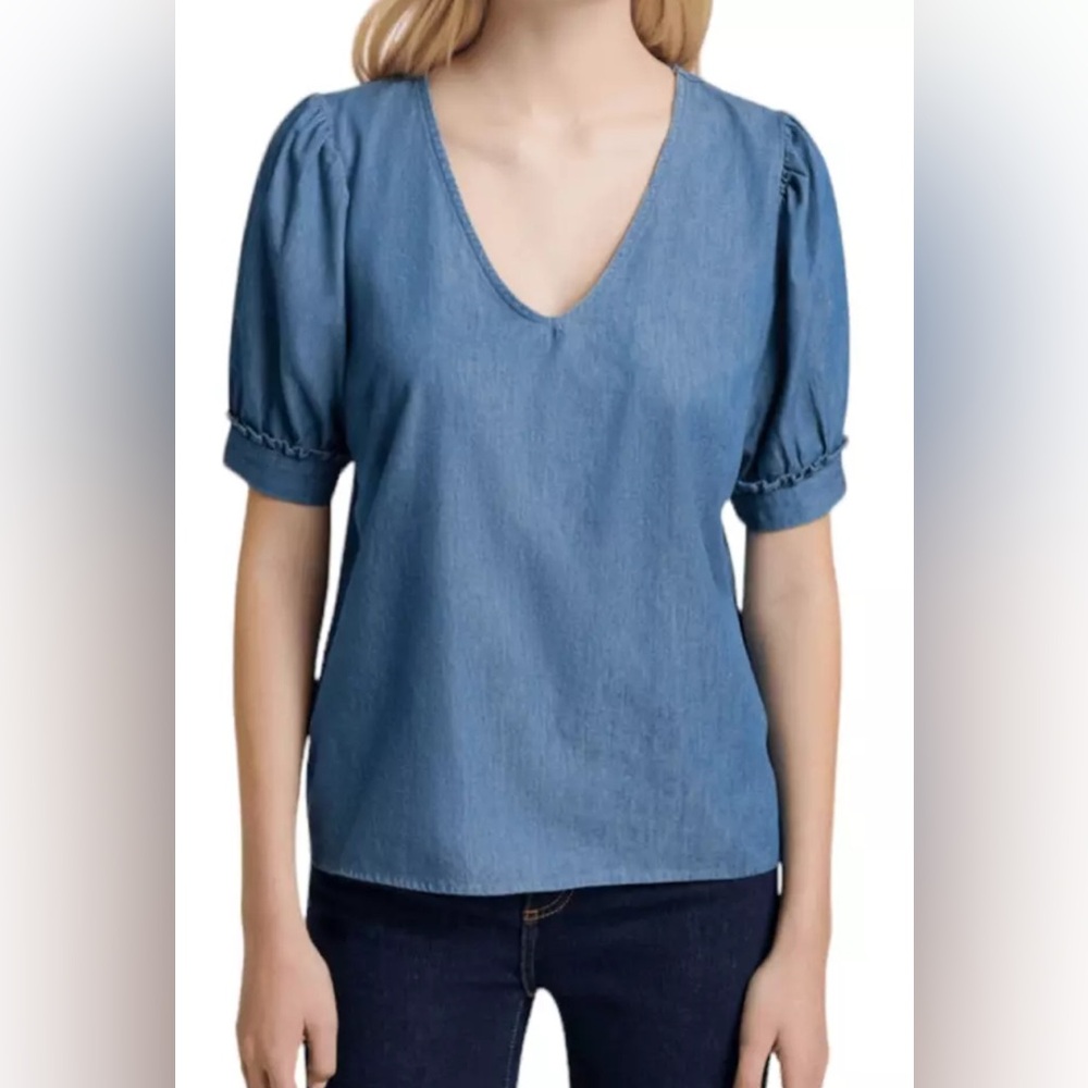 Draper James Women’s Puff Sleeve Vneck Top in Chambray Denim Size Med.